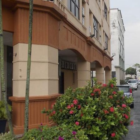 Sri Sutra Hotel Bandar Puchong Utama Экстерьер фото